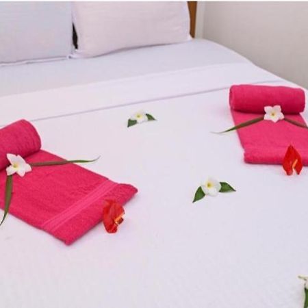 Negombo Royal Villa By Hotel Oviniru Exteriör bild