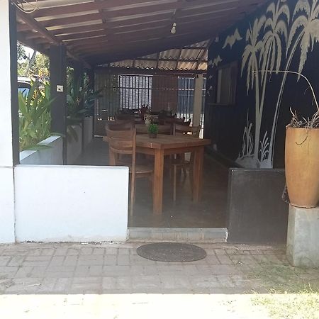 Negombo Royal Villa By Hotel Oviniru Exteriör bild